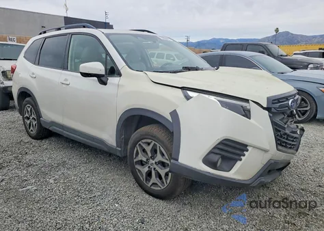 2022 Subaru Forester Premium z USA, uszkodzony, nr VIN JF2SKADC7NH430440